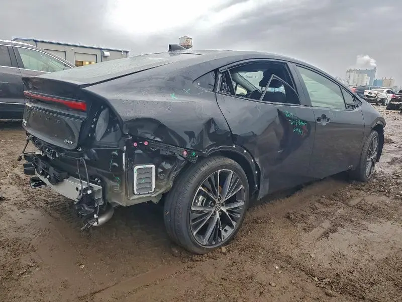 2025 TOYOTA PRIUS LE  