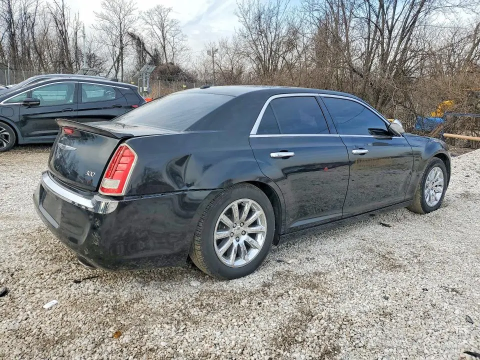 2012 CHRYSLER 300 LIMITED  