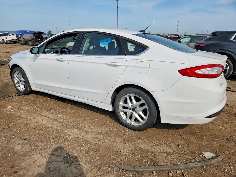 2015 FORD FUSION SE  