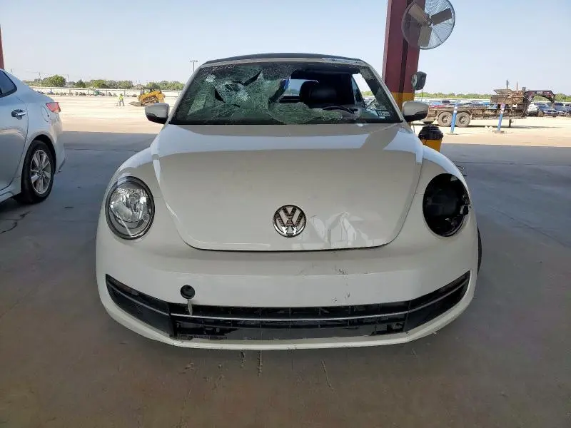 2013 VOLKSWAGEN BEETLE   