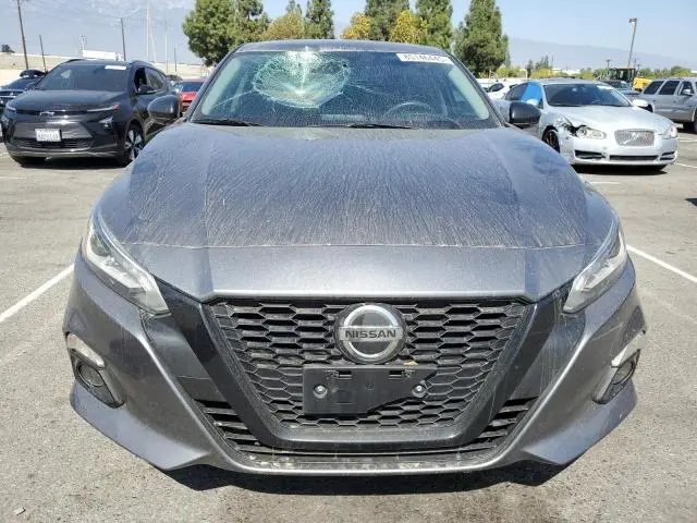 2022 NISSAN ALTIMA SR  