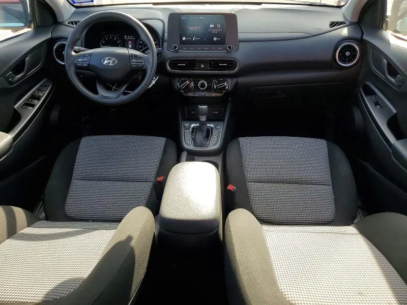 2023 HYUNDAI KONA SE  