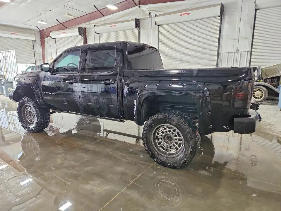2011 CHEVROLET SILVERADO K1500 LT  