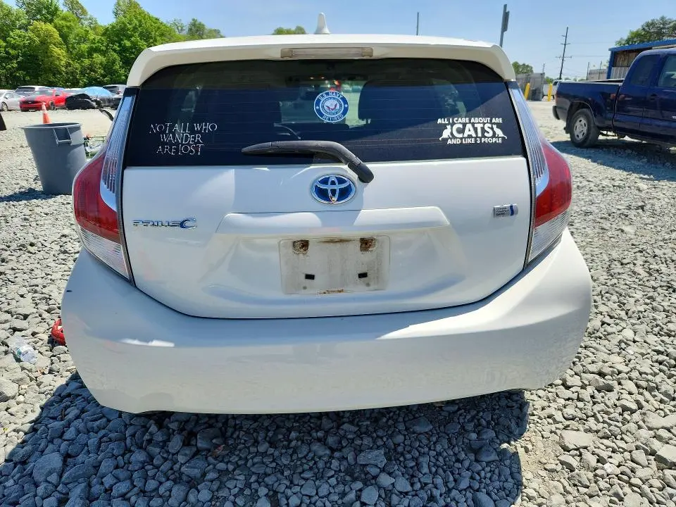 2015 TOYOTA PRIUS C TWO  