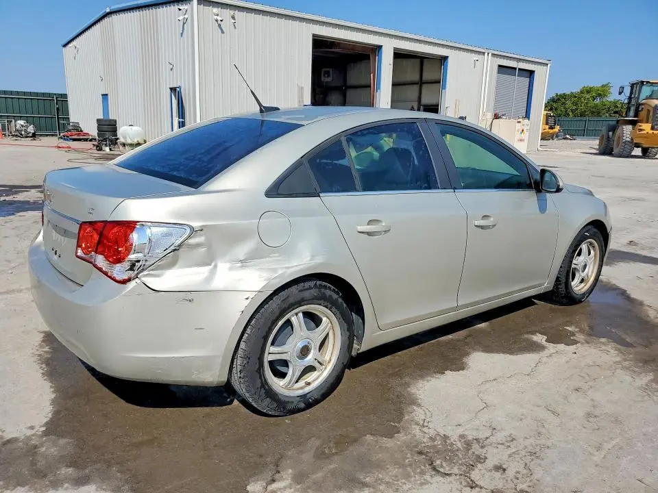 2013 CHEVROLET CRUZE LT  