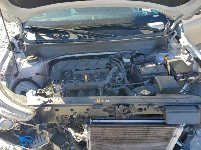 2025 HYUNDAI VENUE SE  