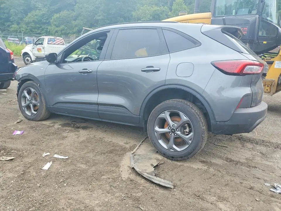 2025 FORD ESCAPE ST LINE  