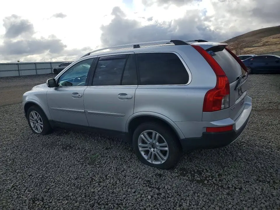 2010 VOLVO XC90   