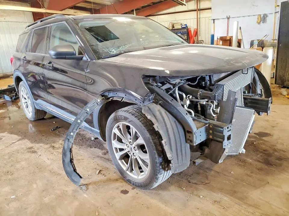 2022 FORD EXPLORER XLT  