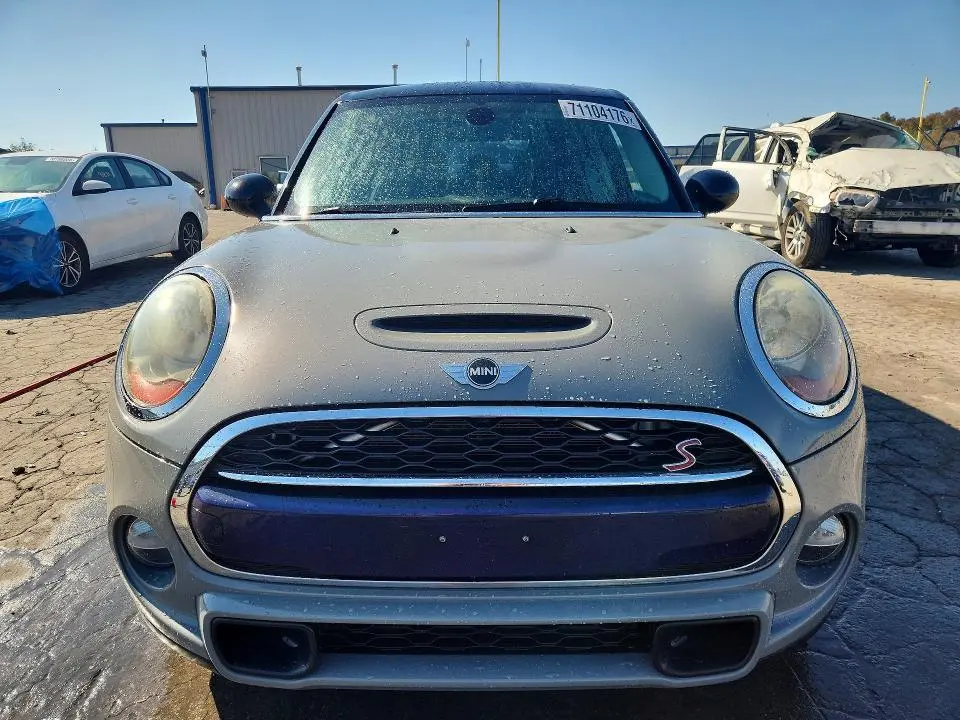 2017 MINI COOPER S  