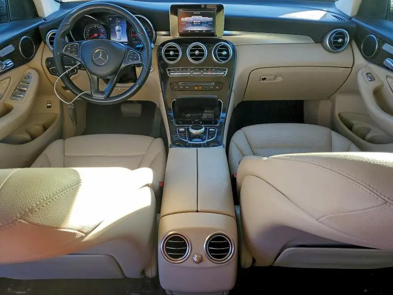 2019 MERCEDES-BENZ GLC 300  