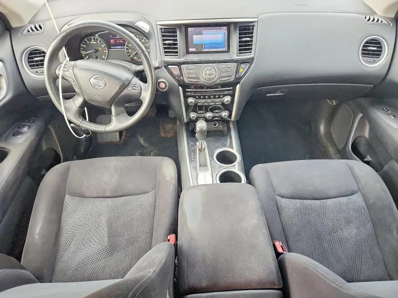 2016 NISSAN PATHFINDER SV  