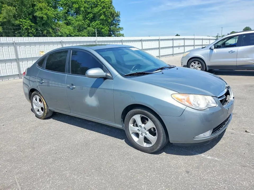 2010 HYUNDAI ELANTRA SE  
