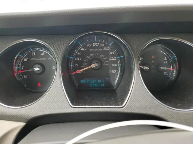 2010 FORD TAURUS SE  
