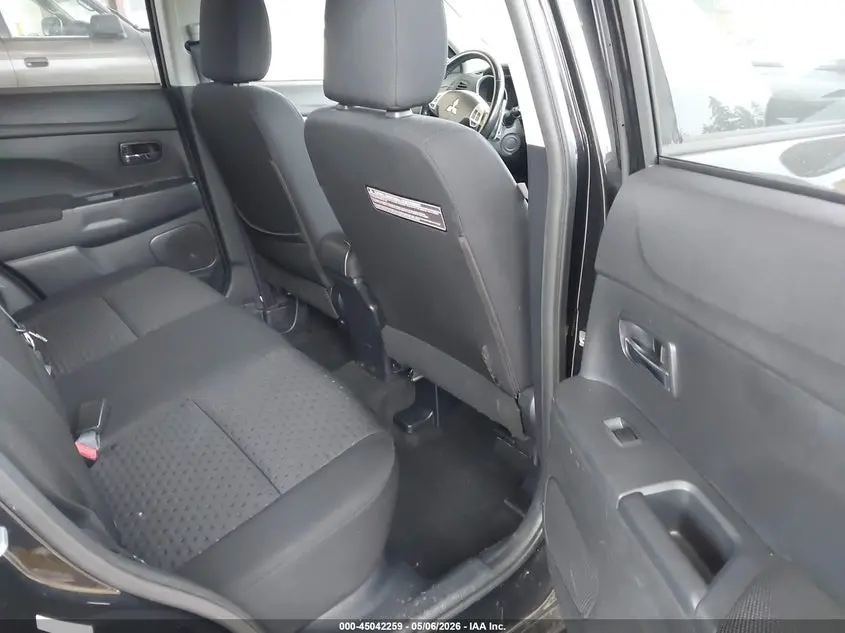2011 MITSUBISHI OUTLANDER SPORT SE
