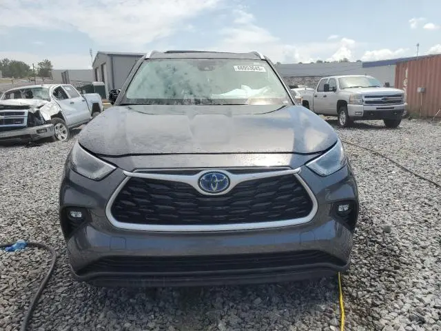 2024 TOYOTA HIGHLANDER HYBRID XLE  