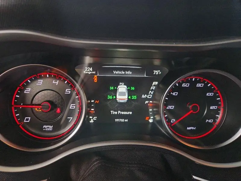 2016 DODGE CHARGER SXT  