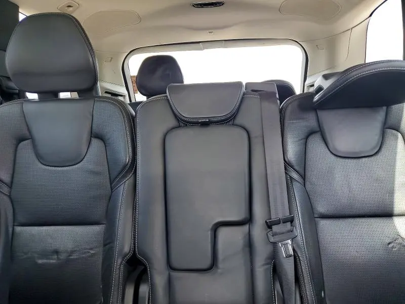 2018 VOLVO XC90 T6  