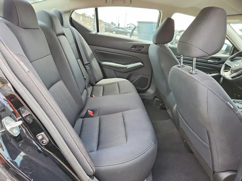 2025 NISSAN ALTIMA SV  