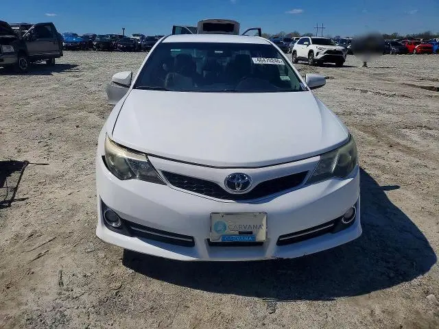 2014 TOYOTA CAMRY SE  