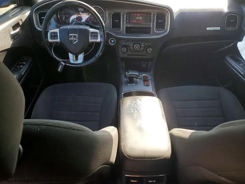 2013 DODGE CHARGER SE  