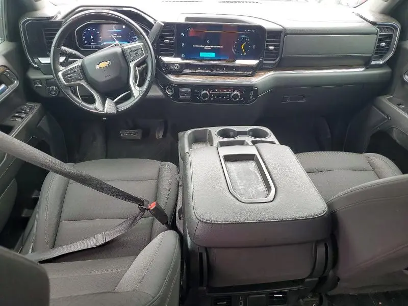 2023 CHEVROLET SILVERADO C1500 LT  
