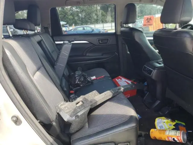 2014 TOYOTA HIGHLANDER LE  