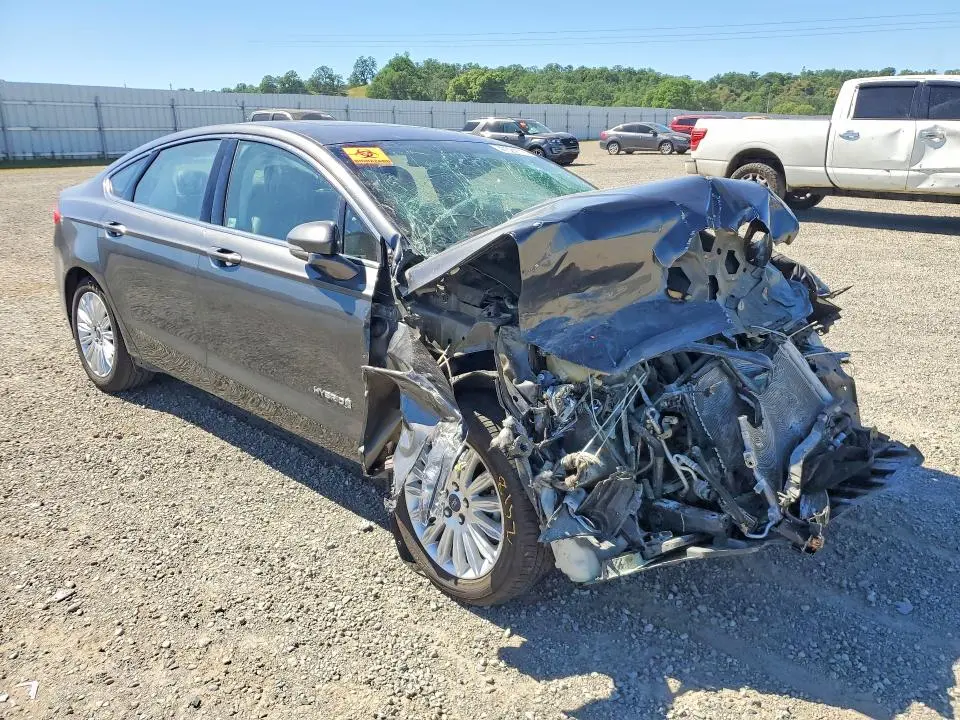 2015 FORD FUSION SE HYBRID  