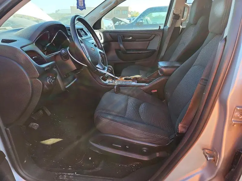 2014 CHEVROLET TRAVERSE LT  