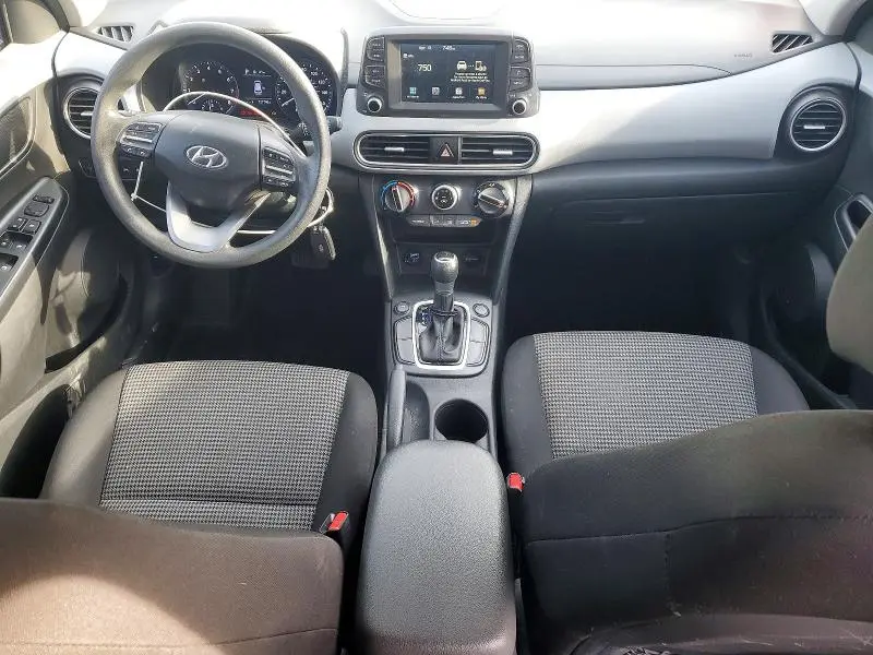 2020 HYUNDAI KONA SE  