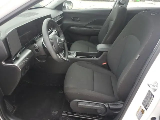 2025 HYUNDAI KONA SE  