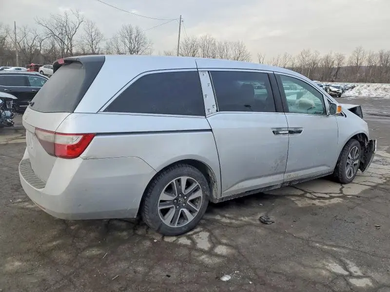 2013 HONDA ODYSSEY LX  