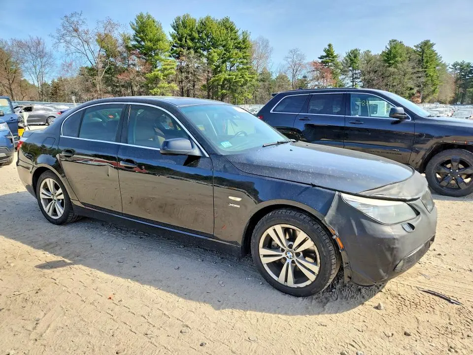 2010 BMW 528 XI  