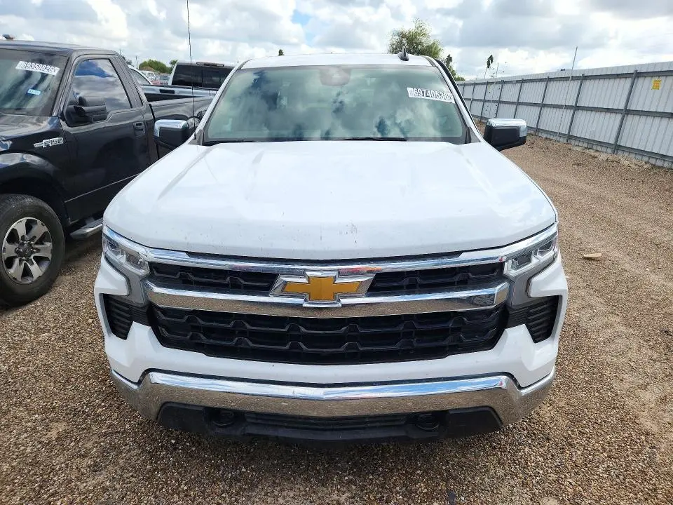 2025 CHEVROLET SILVERADO K1500 LT  