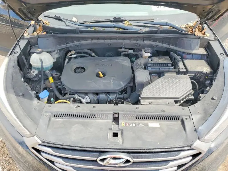2018 HYUNDAI TUCSON SE  