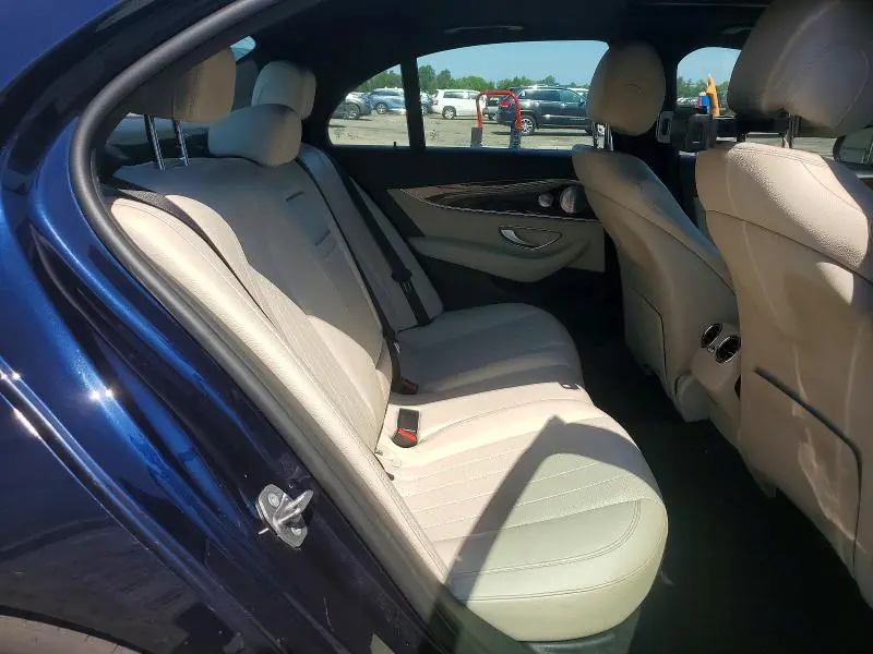 2017 MERCEDES-BENZ E 300 4MATIC  