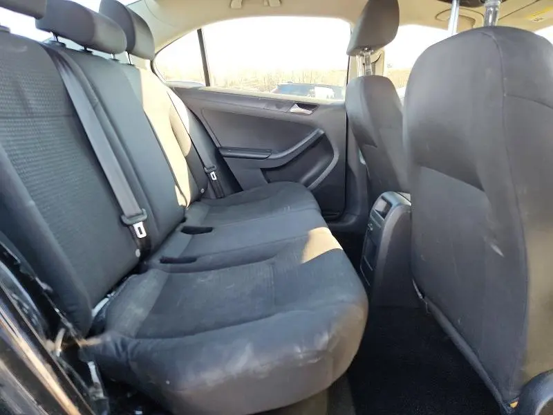 2015 VOLKSWAGEN JETTA BASE  