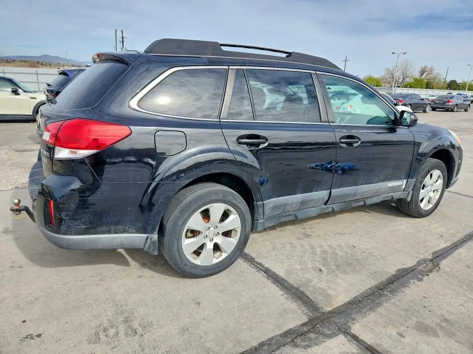 2011 SUBARU OUTBACK 2.5I PREMIUM  