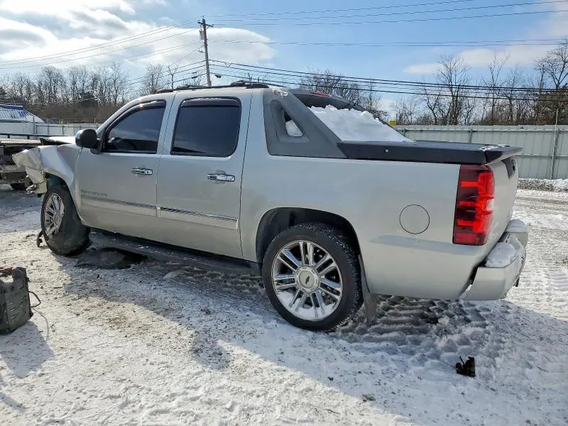 2011 CHEVROLET AVALANCHE LTZ  