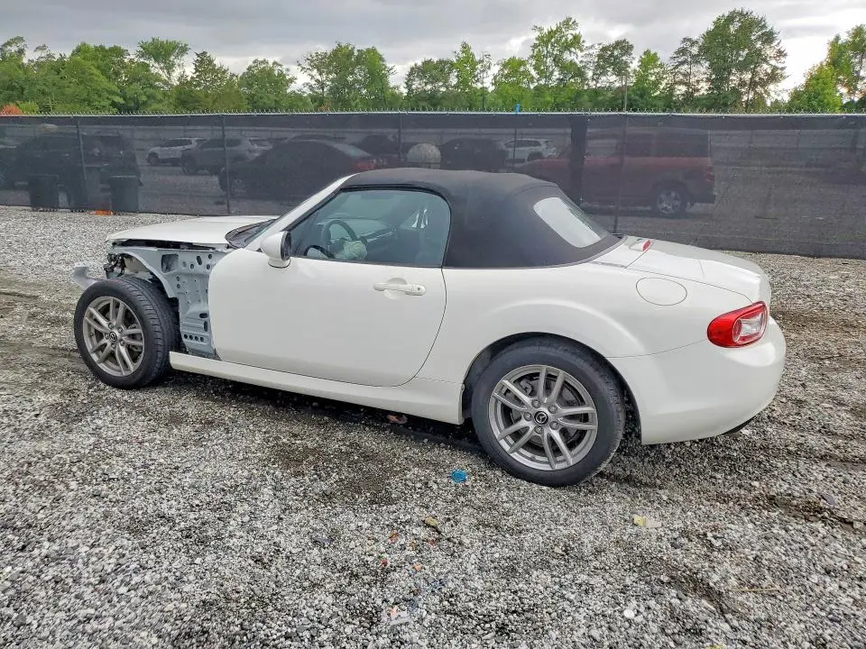 2015 MAZDA MX-5 MIATA SPORT  