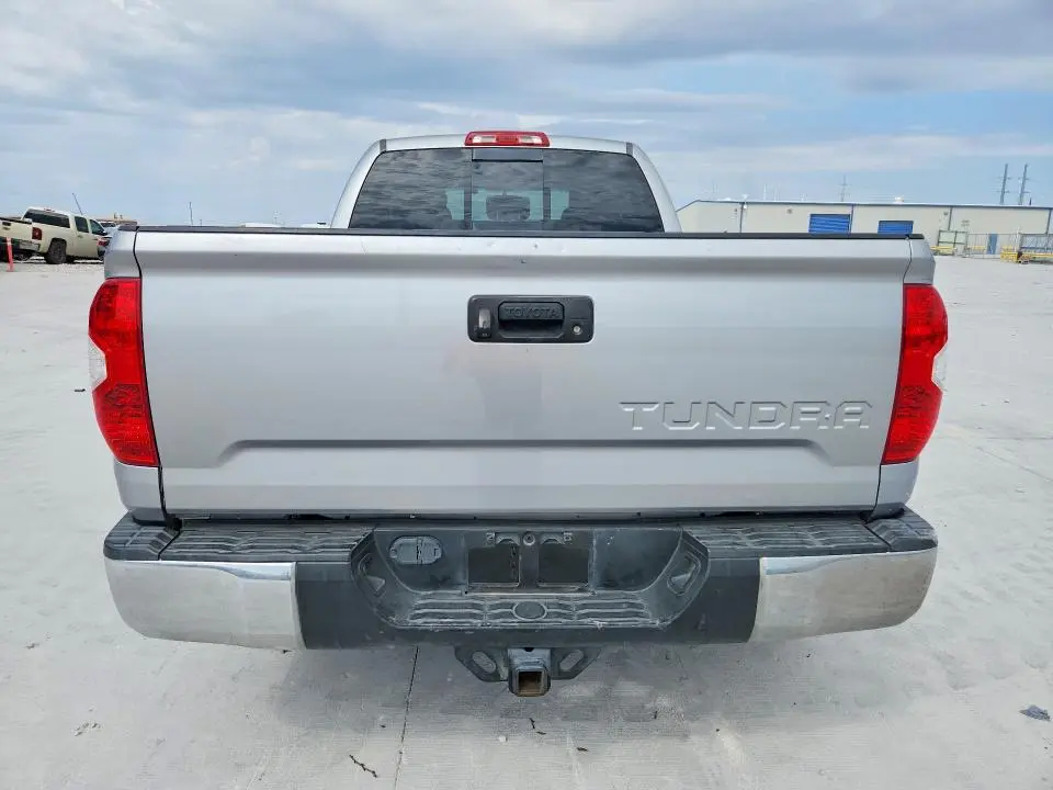 2014 TOYOTA TUNDRA SR5  