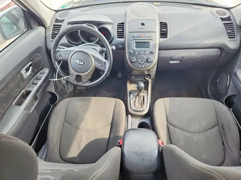 2013 KIA SOUL +  