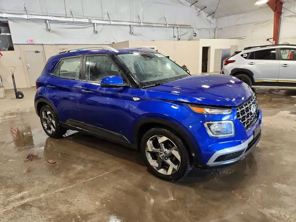 2022 HYUNDAI VENUE SEL  