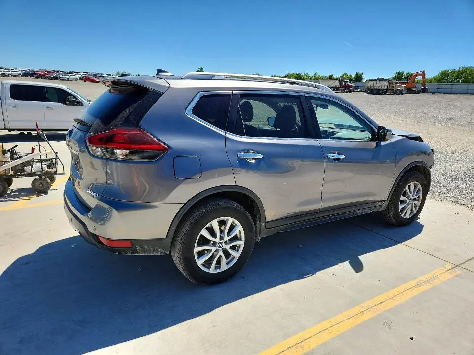 2019 NISSAN ROGUE SV  