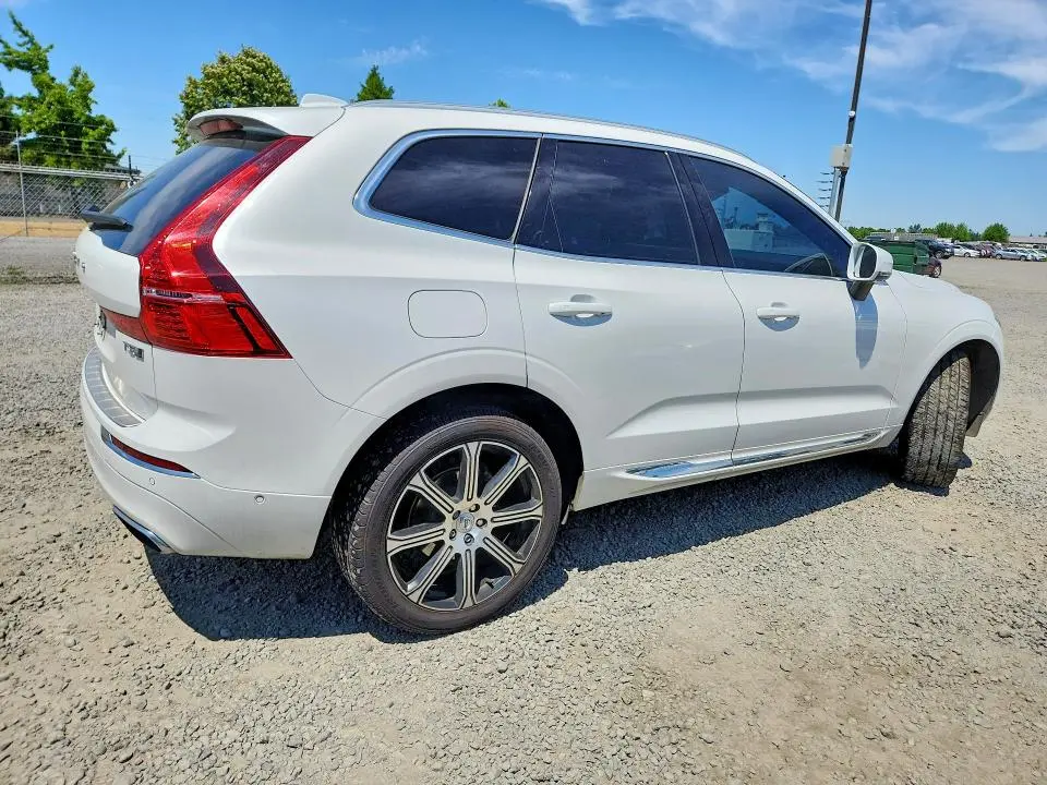 2020 VOLVO XC60 T5 INSCRIPTION  