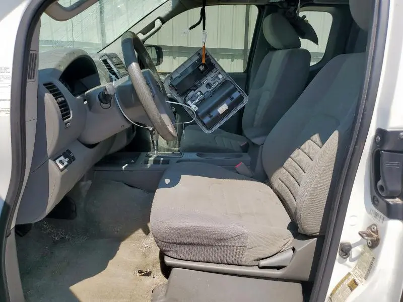 2016 NISSAN FRONTIER S  