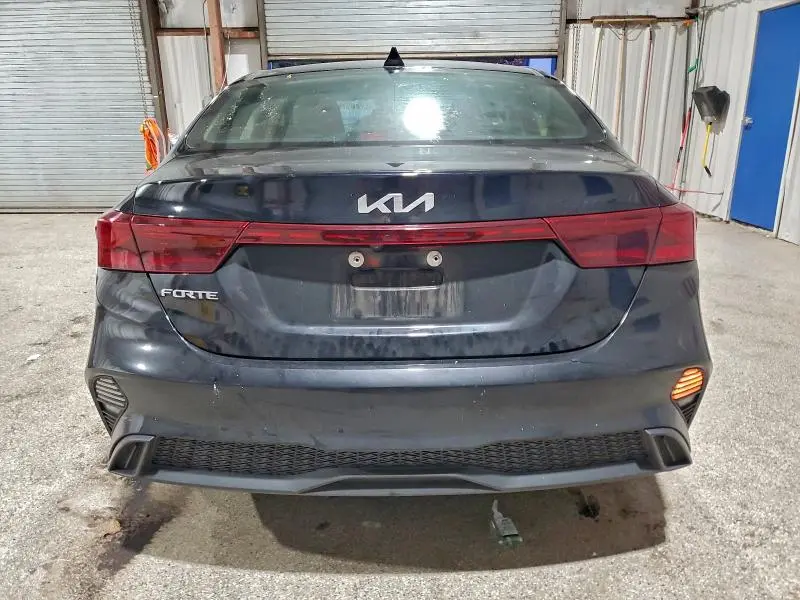 2024 KIA FORTE LX  