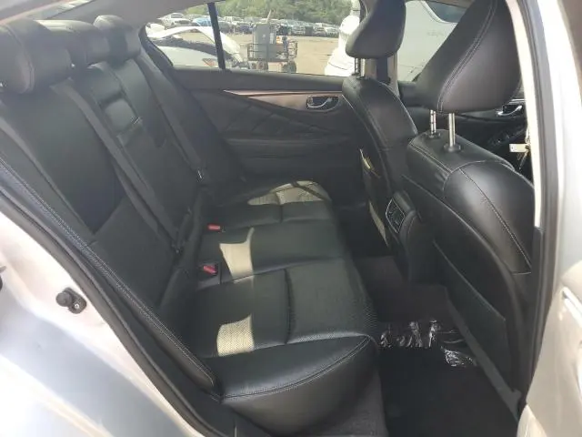 2018 INFINITI Q50 LUXE