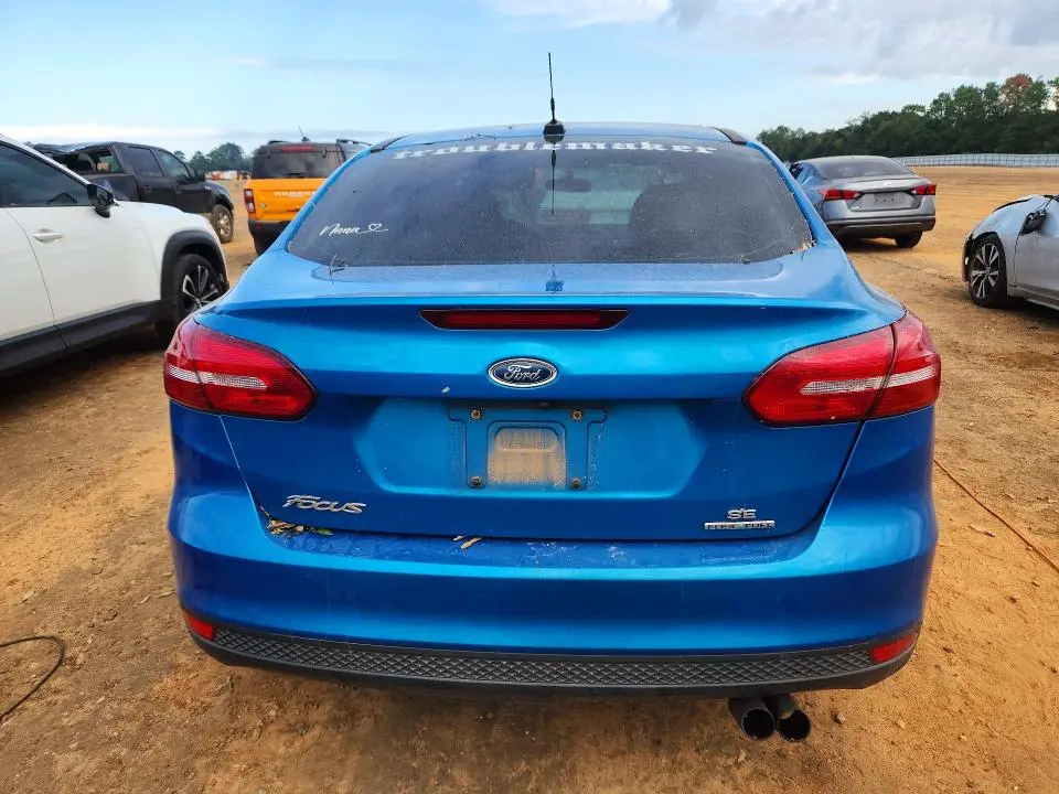 2016 FORD FOCUS SE  