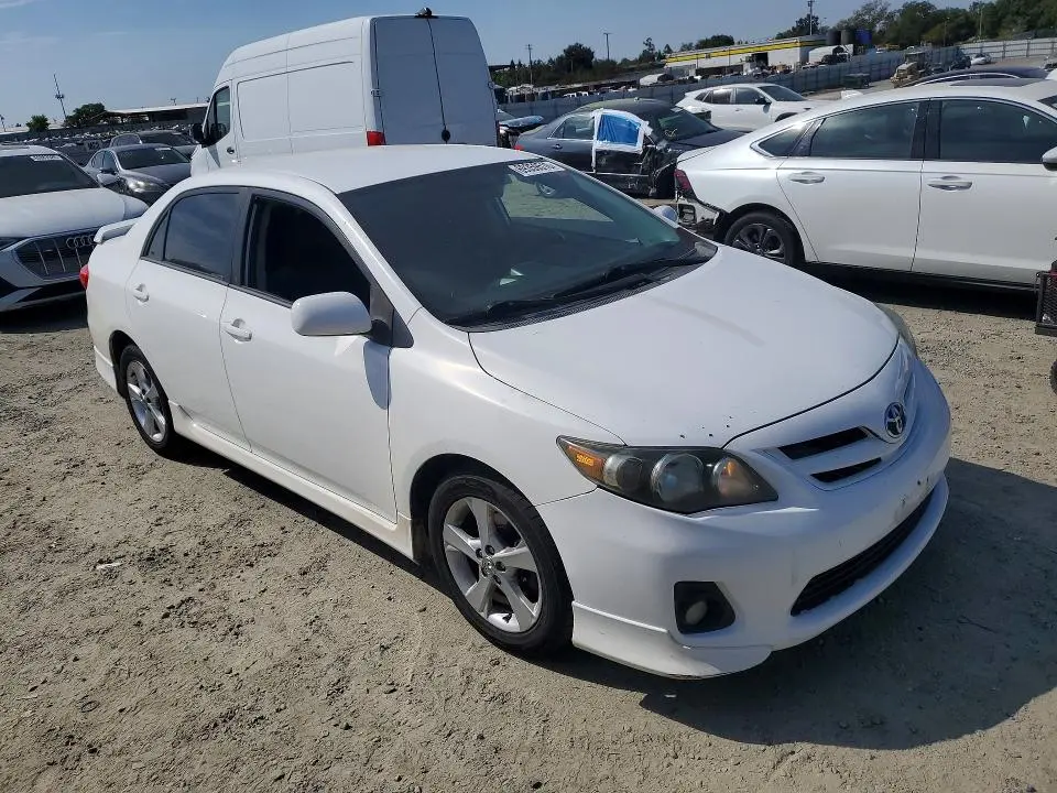 2013 TOYOTA COROLLA S  